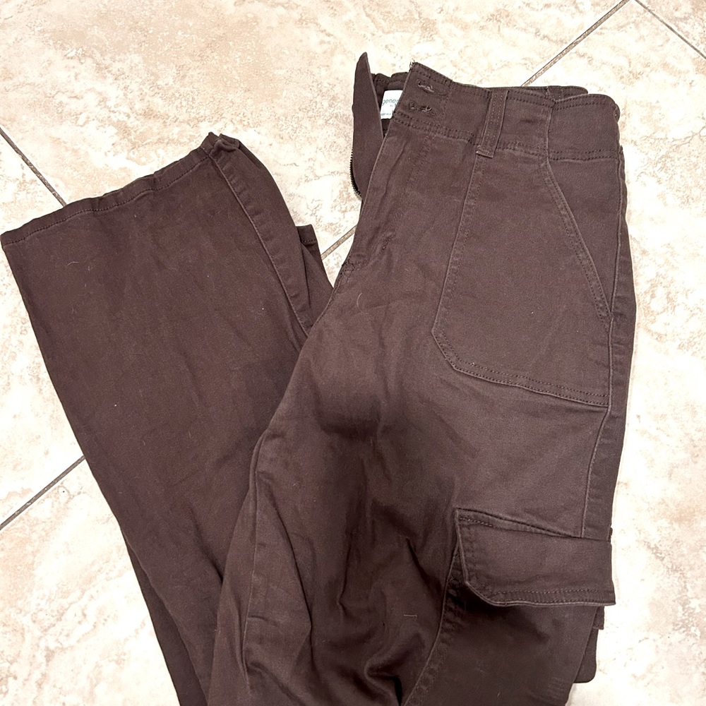 Brown cargo pants. Size 11